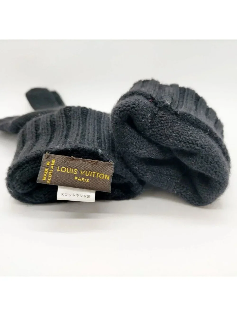 $1195 Authentic LOUIS VUITTON Made in SCOTLAND Womens 100% CASHMERE Black Gloves